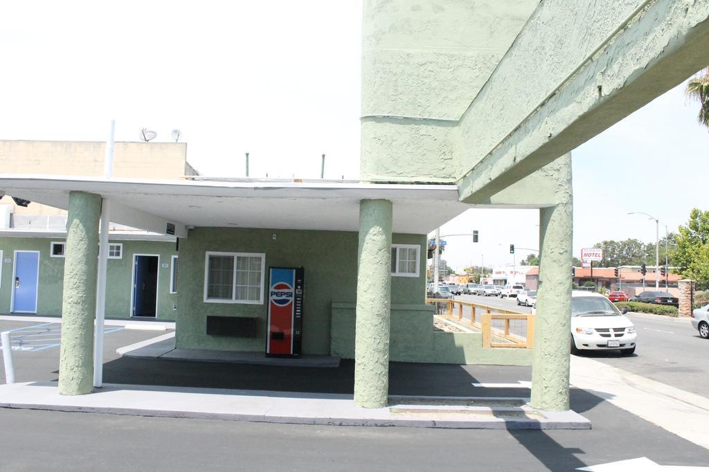 Town House Motel Lynwood Ngoại thất bức ảnh