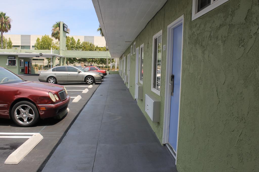 Town House Motel Lynwood Ngoại thất bức ảnh