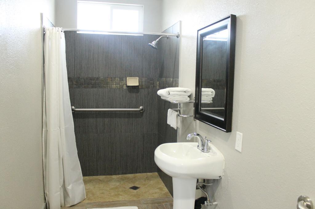 Town House Motel Lynwood Ngoại thất bức ảnh