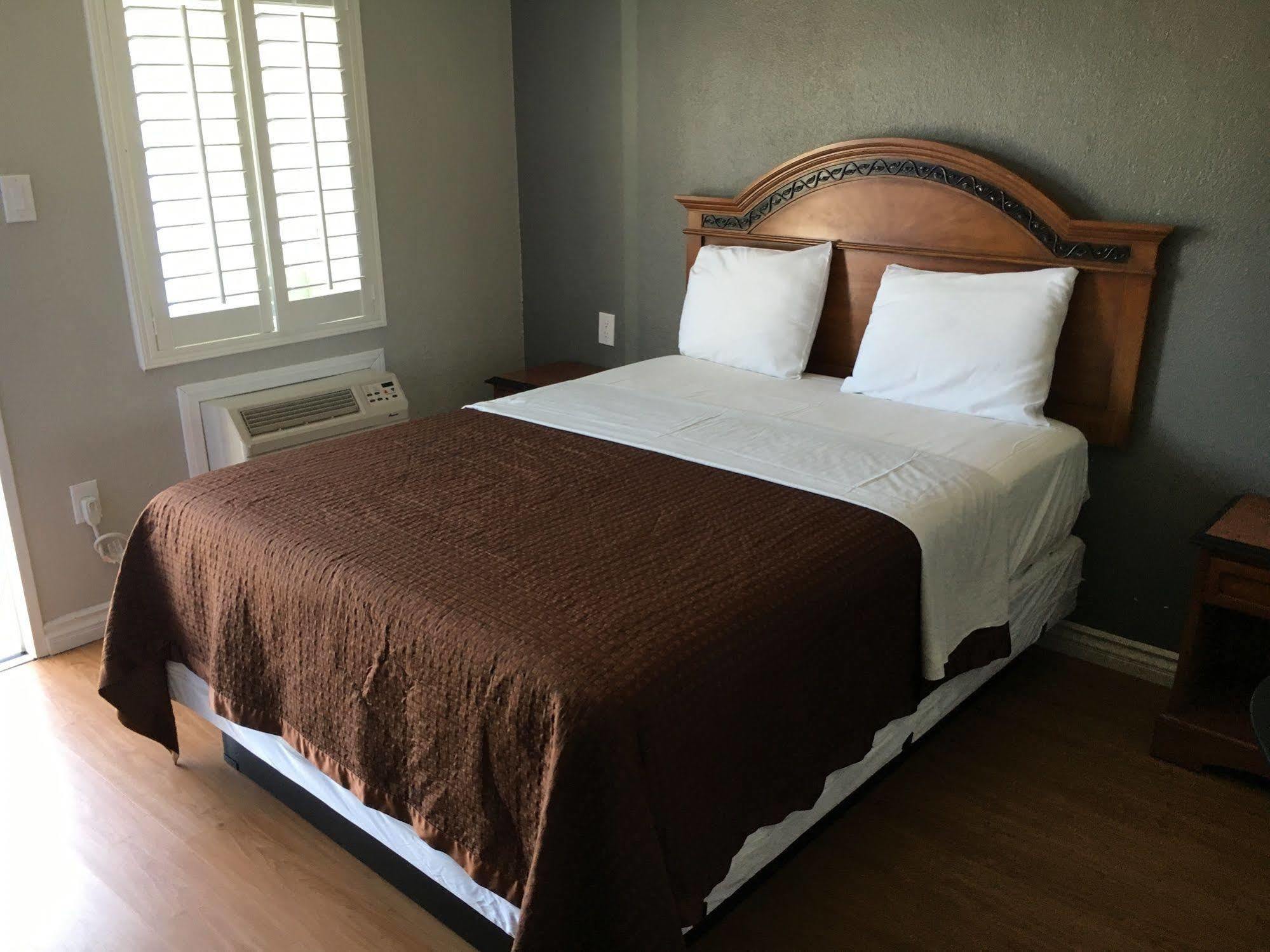 Town House Motel Lynwood Ngoại thất bức ảnh