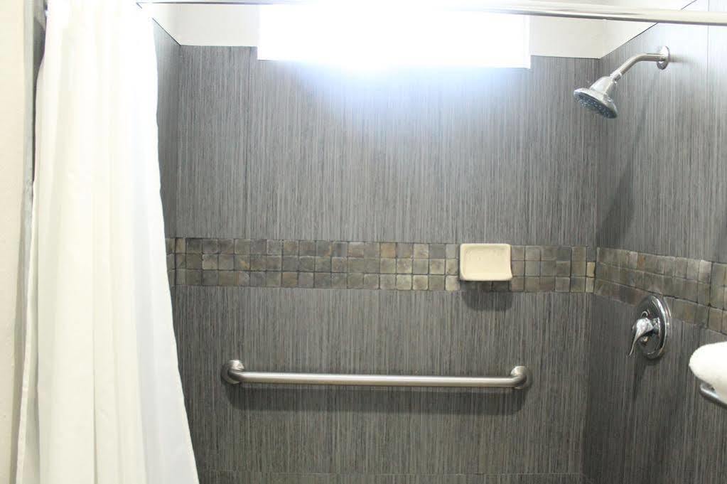 Town House Motel Lynwood Ngoại thất bức ảnh